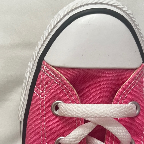Pink Converse - Picture 3 of 3
